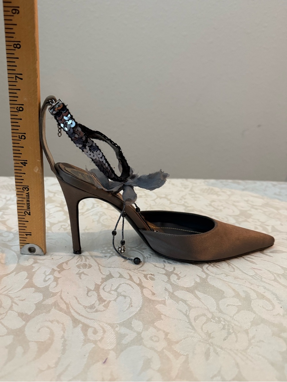 René Caovilla Satin Slingback Gray Taupe Beaded Floral Heels EU 38 Made in Italy - Picture 14 of 15